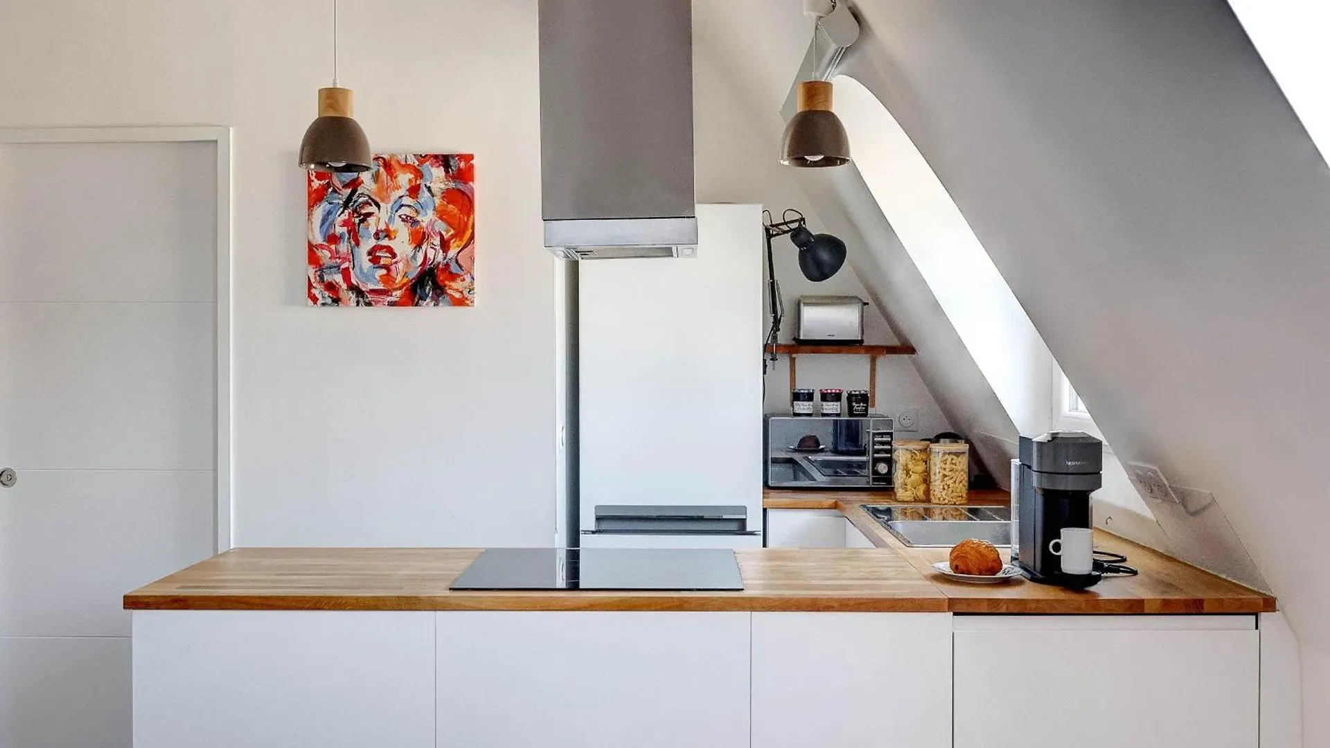 Appartement Champs-Elysees - 1Br - Cityapartmentstay Parijs
