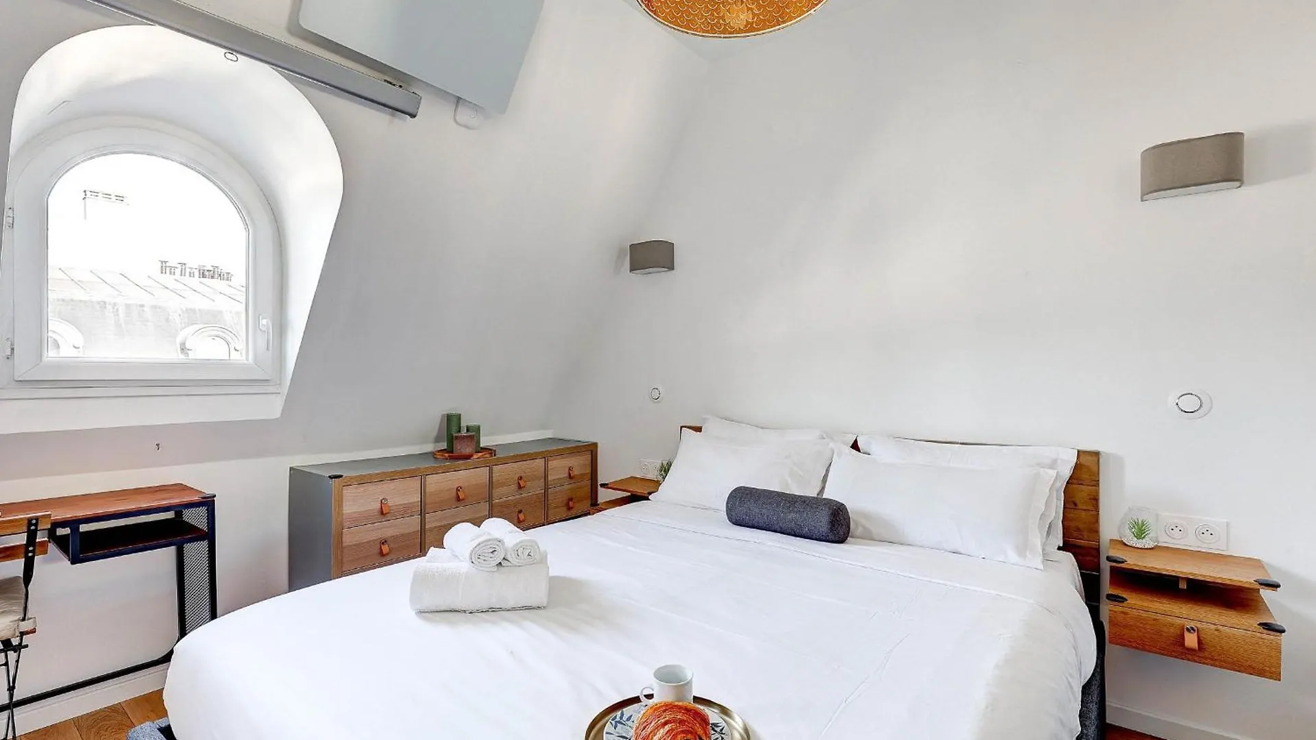 Daire Champs-Elysees - 1Br - Cityapartmentstay Paris Fransa